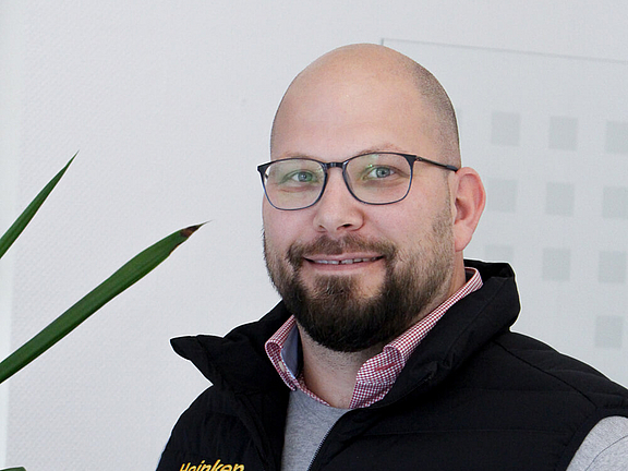 StefanH.jpg  